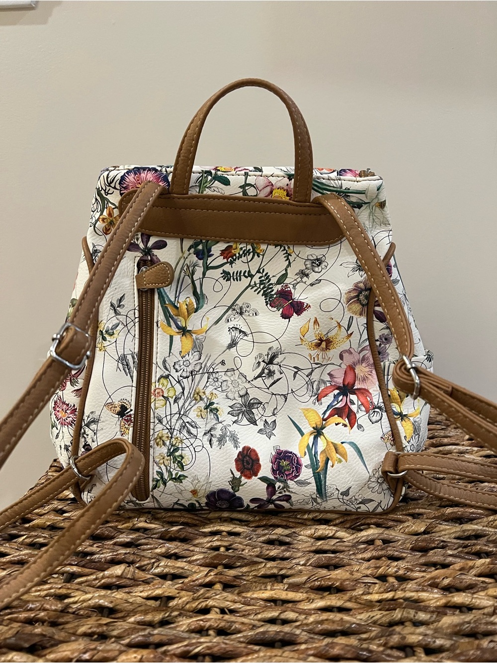 MultiSac Floral Backpack - Picture 3 of 10